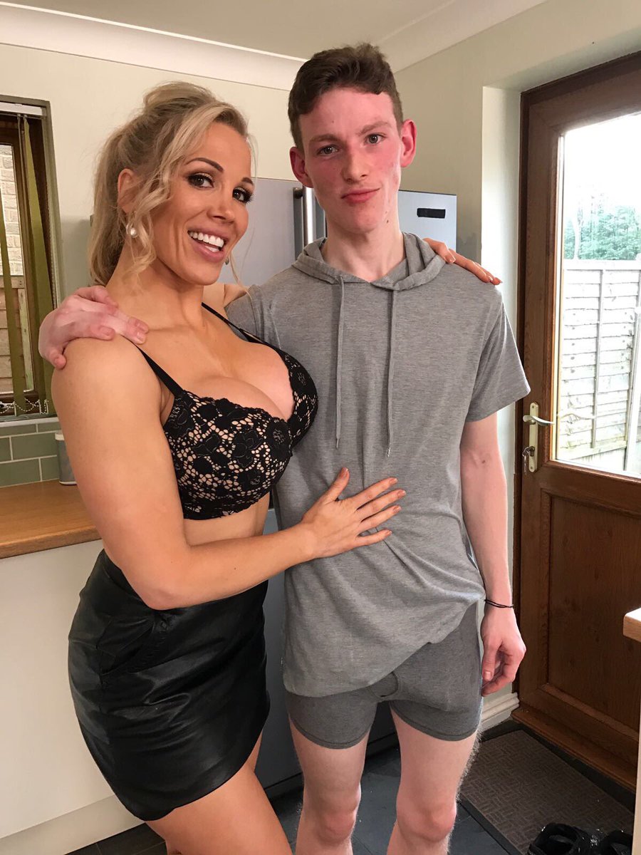 Blonde milf pounded during casting onlyfans
